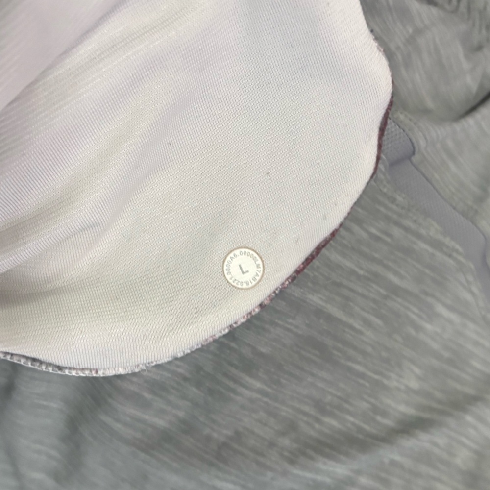 LULULEMON ATHLETICA Men's Pace Breaker Gray Athletic Shorts - Picture 10 of 11
